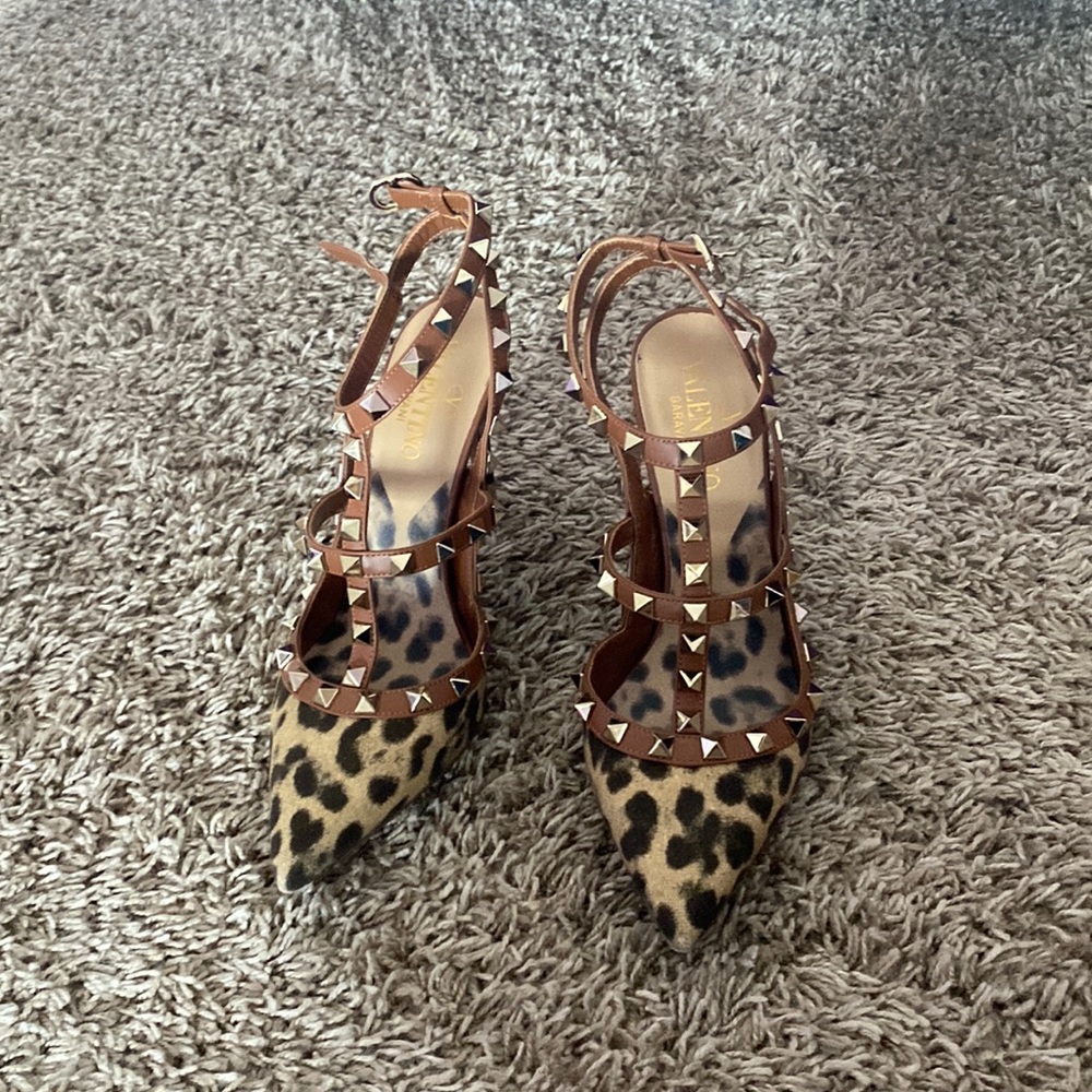 Valentino pumps